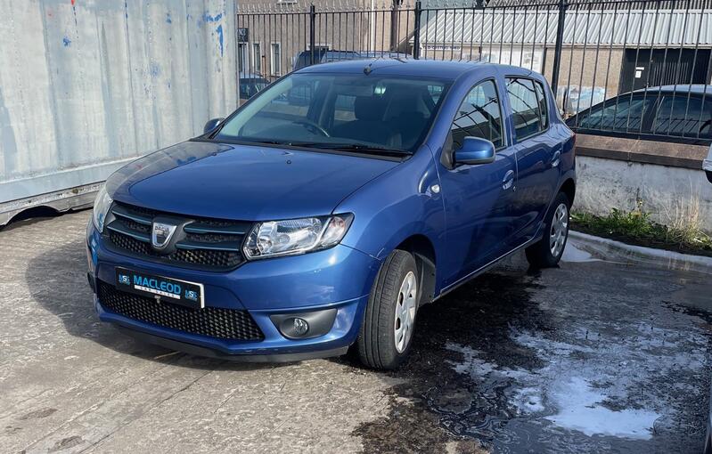 DACIA SANDERO 1.2 Laureate